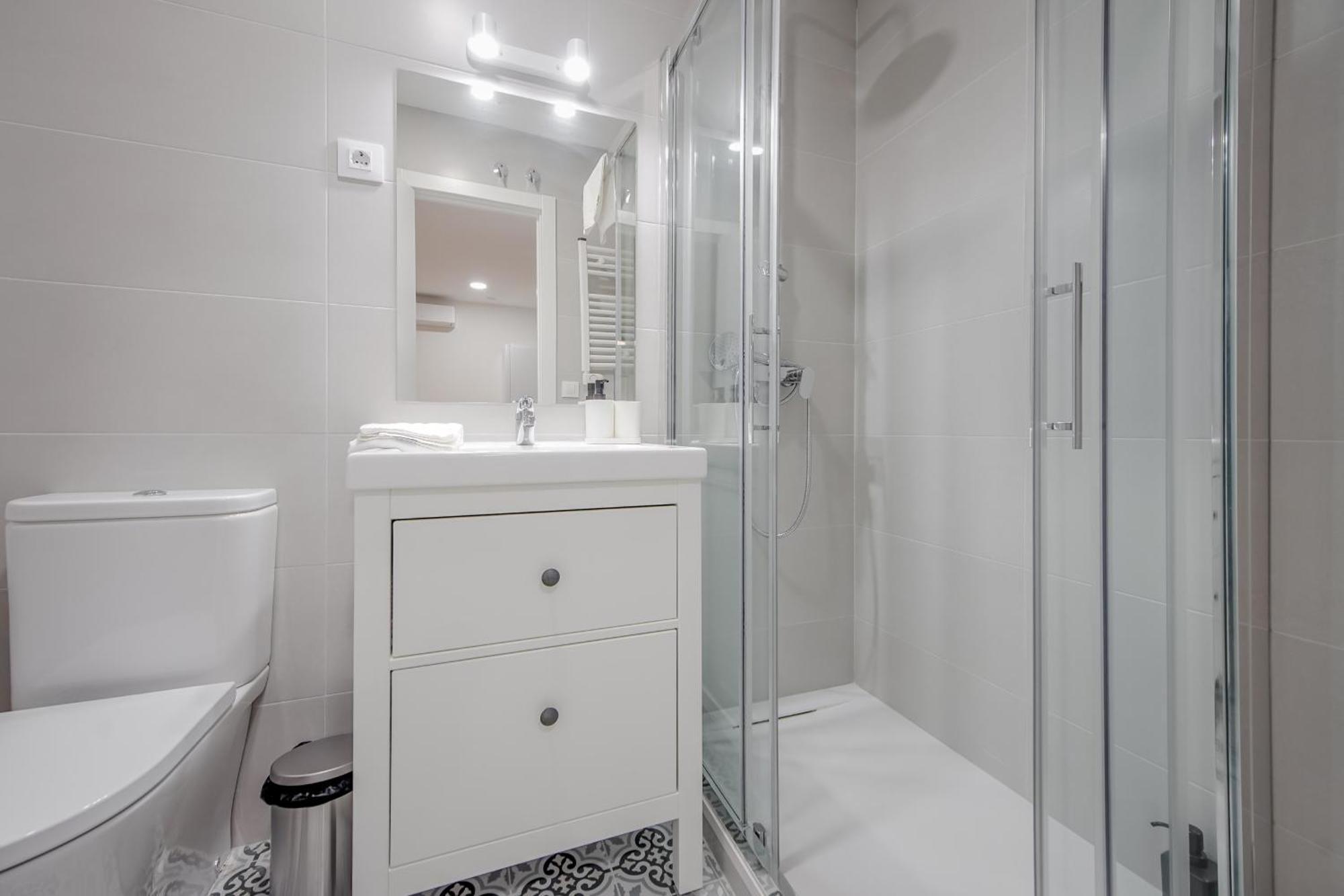 Cozy&New Apartment Para 6Pax En La Plaza De Tirso - Madrid E1 المظهر الخارجي الصورة