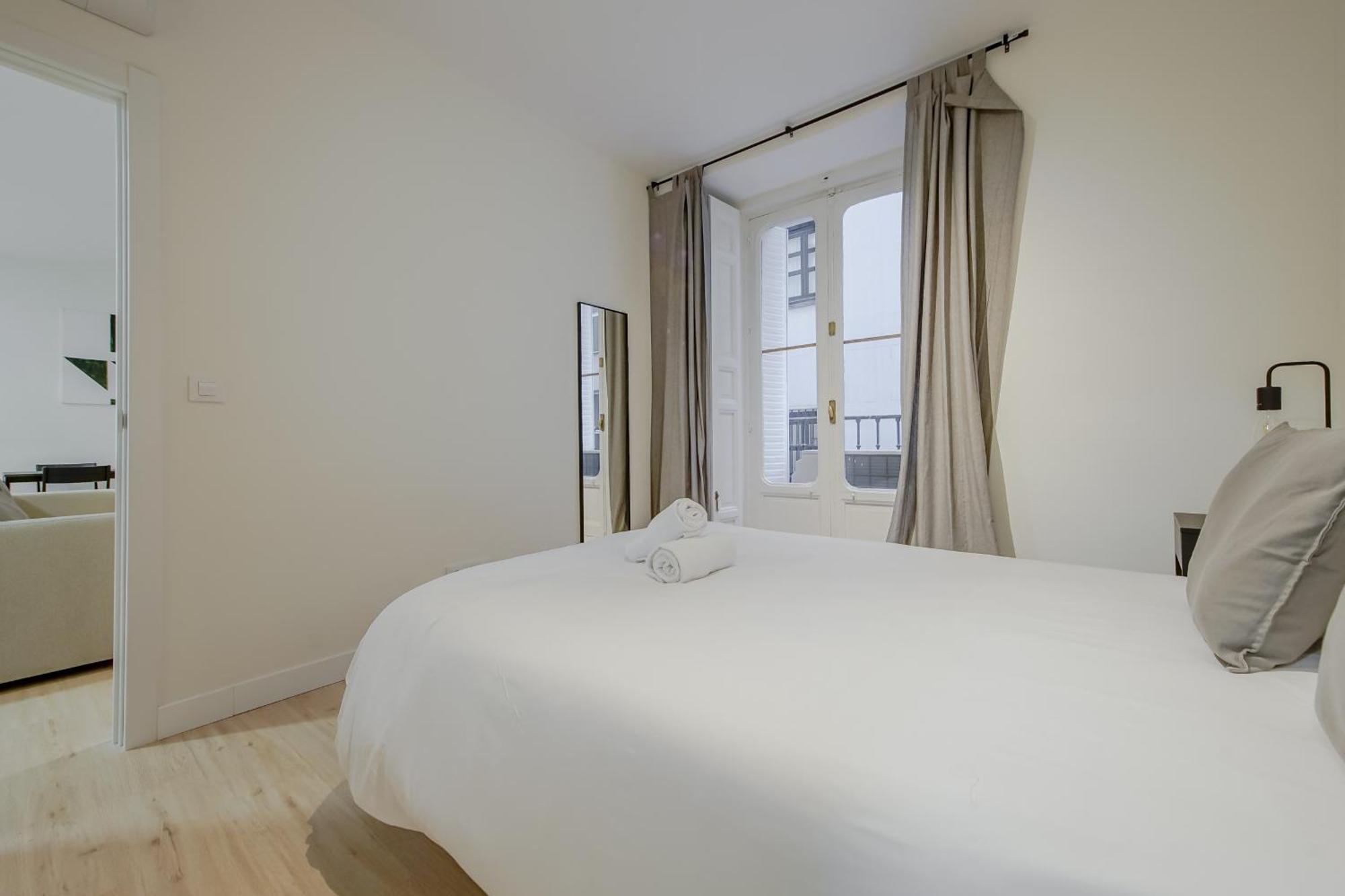 Cozy&New Apartment Para 6Pax En La Plaza De Tirso - Madrid E1 المظهر الخارجي الصورة